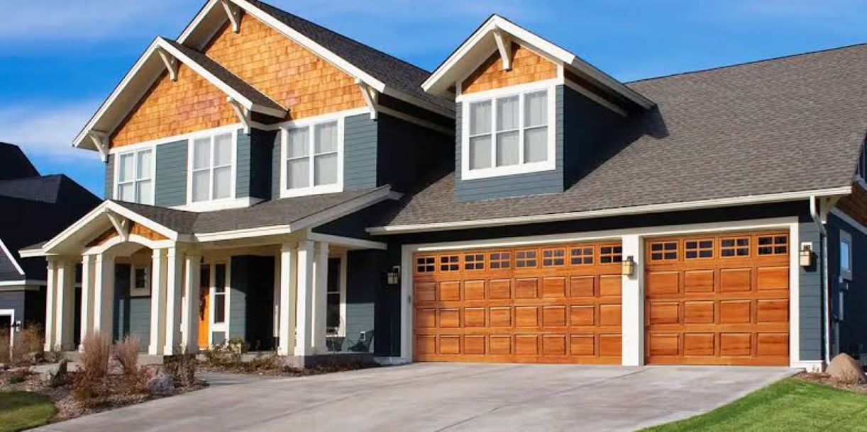 How to Choose the Right Garage Door for Your Huntington Station Home